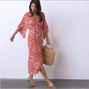 Cabi Saunter Socialite Zebra Dolman Kimono Sleeve V-Neck Maxi Dress Medium